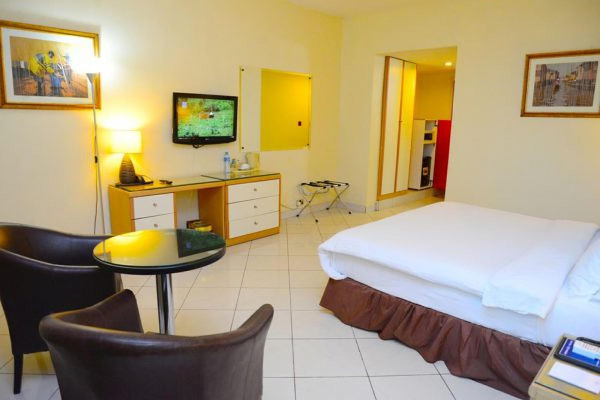 Room In Lodge - Golden Royale Hotel Enugu Exterior foto